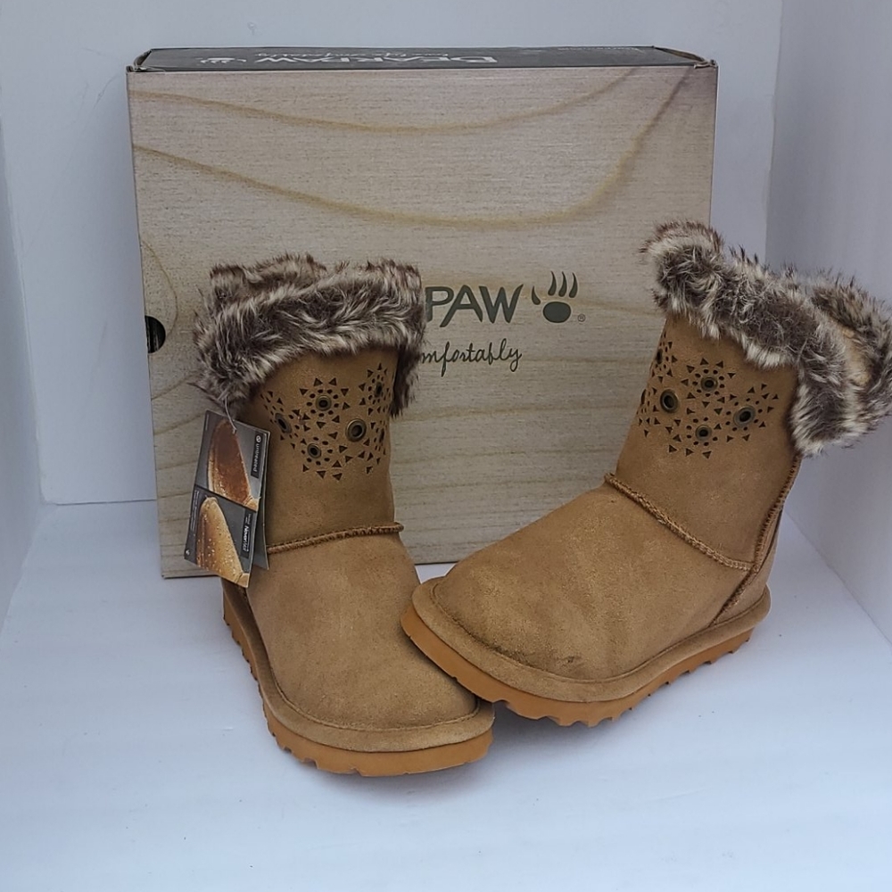 Bear paw boots